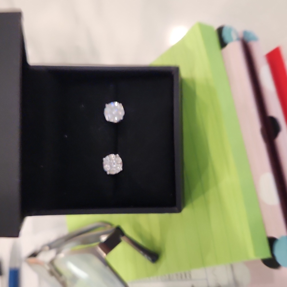 Sterling Silver Diamond Earings View 4